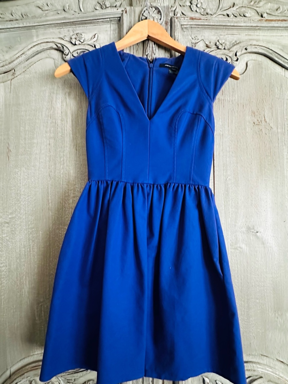 French Connection V-Neck Fit & Flare Dress in Purple Royal Blue size O - Picture 2 of 3